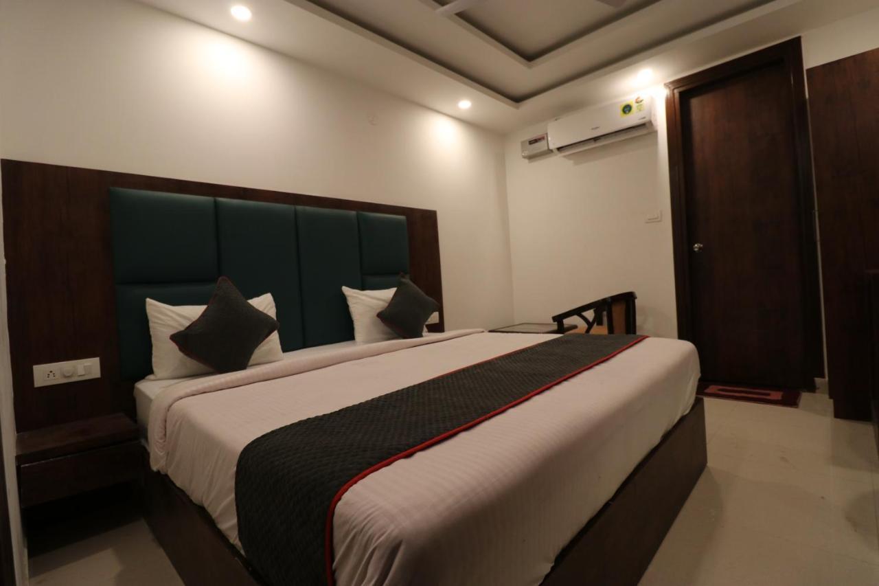 Hotel Krone A Family Hotel Near Igi Airport Delhi Nové Dillí Exteriér fotografie