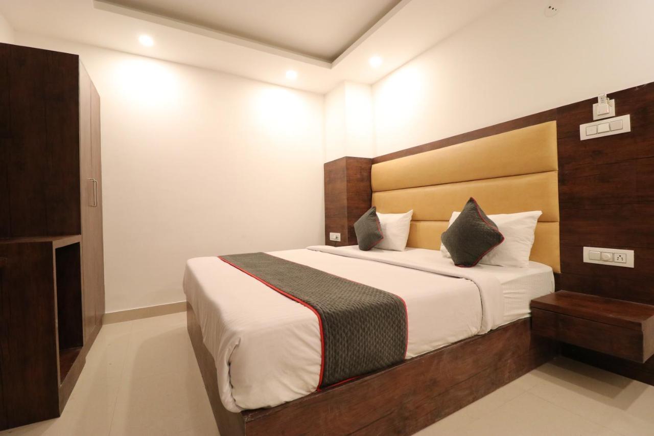 Hotel Krone A Family Hotel Near Igi Airport Delhi Nové Dillí Exteriér fotografie