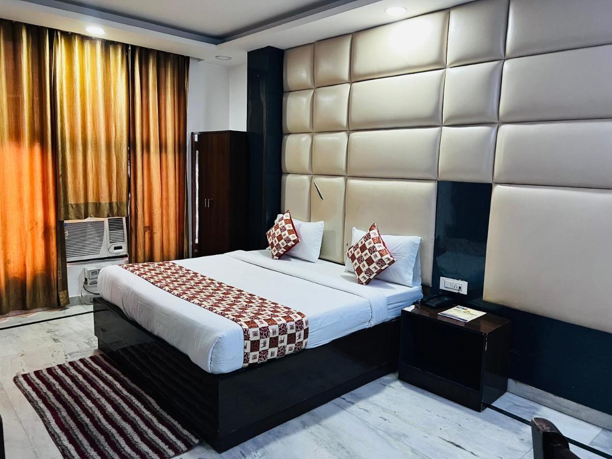 Hotel Krone A Family Hotel Near Igi Airport Delhi Nové Dillí Exteriér fotografie