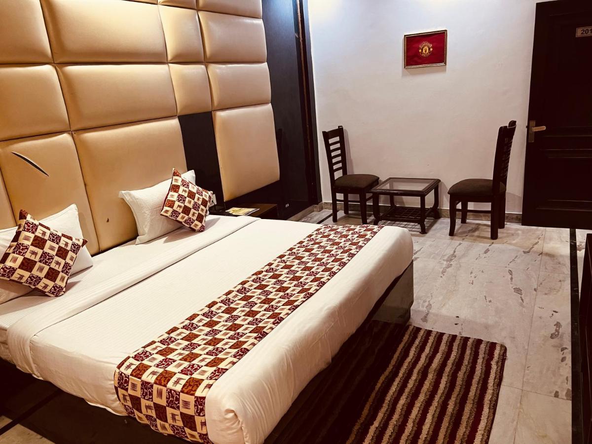 Hotel Krone A Family Hotel Near Igi Airport Delhi Nové Dillí Exteriér fotografie