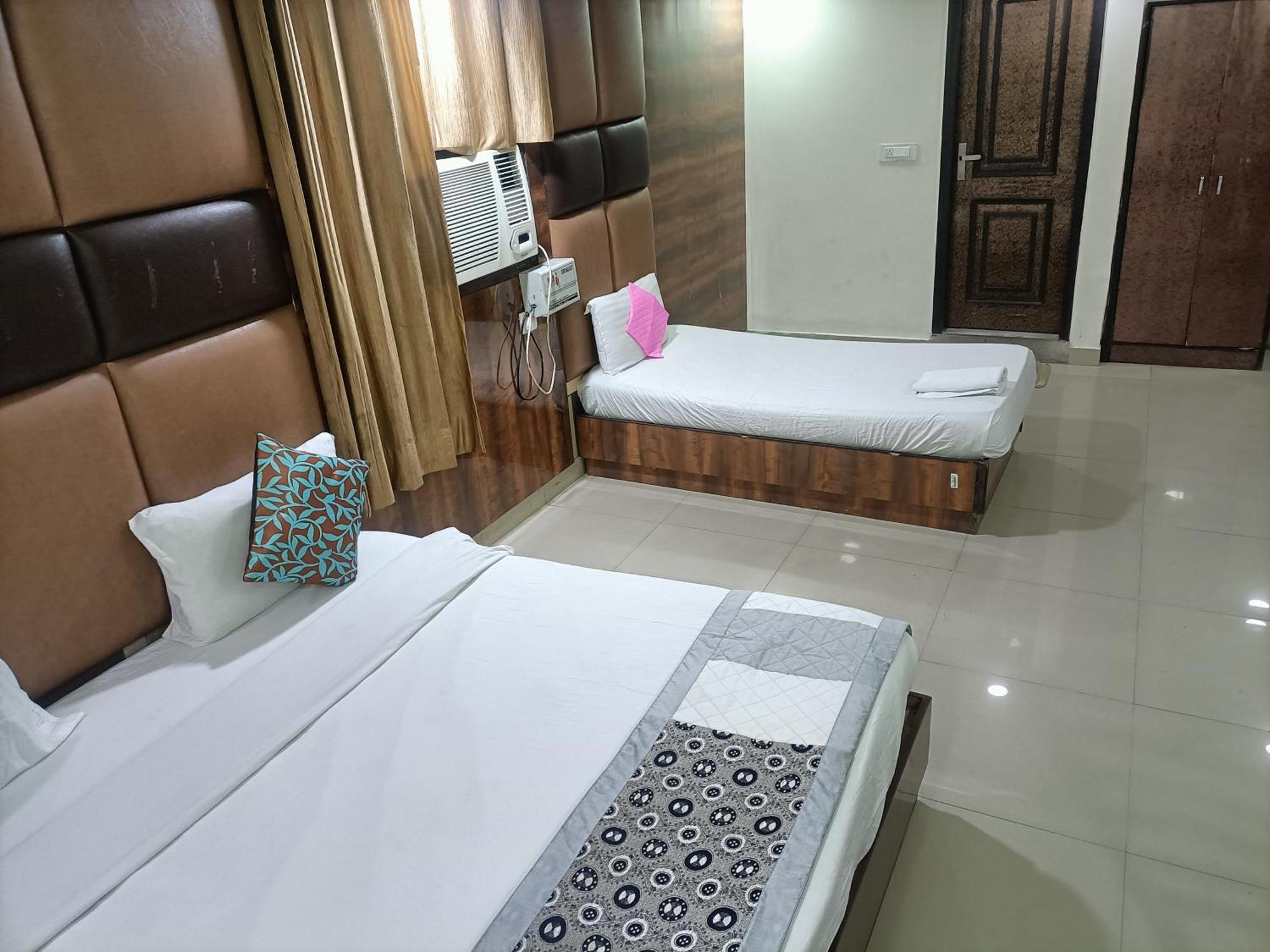 Hotel Krone A Family Hotel Near Igi Airport Delhi Nové Dillí Exteriér fotografie